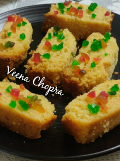 वनीला स्लाइस केक (Vanilla slice cake recipe in hindi) रेसिपी मुख्य फोटो