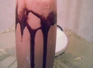 صورة لوصفة طريقة عمل قهوة موكا بارد