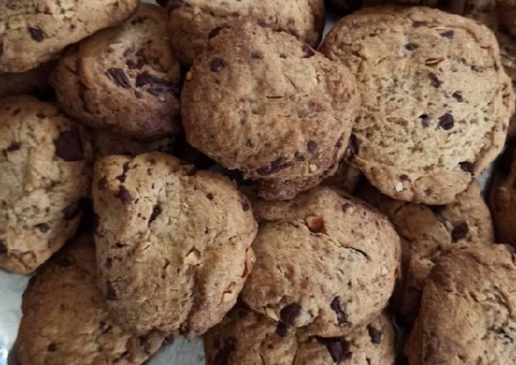 Biscotti cioccolato e mandorle con lievito madre