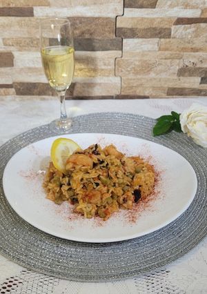 Una foto de Paella de mariscos