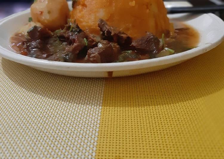 Simple Way to Prepare Perfect Beef Chemsha with Mashed Butternut and Potatoes
