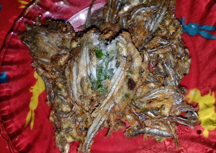 Ikan teri goreng tepung