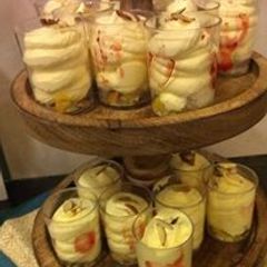 A picture of Mango cream pots.