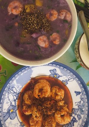 Hình của món Cơm trưa Sinh Viên 2 người 22.000₫ - Canh khoai mỡ, Tôm rim sa tế.