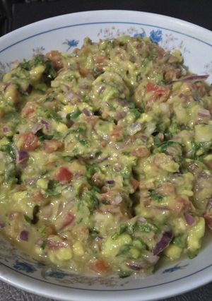 A picture of Guacamole.