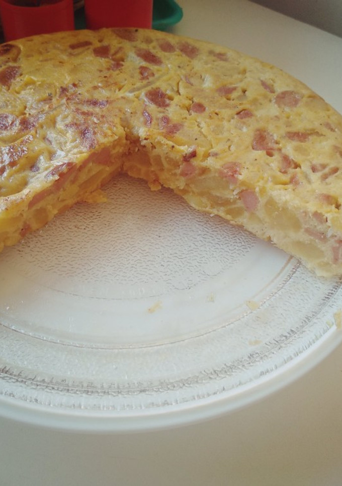 Una foto de Tortilla de patata con salchichas