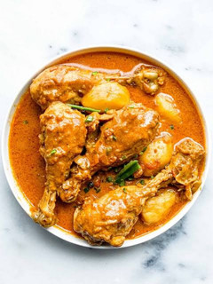 A picture of Chicken and Potato Curry.
