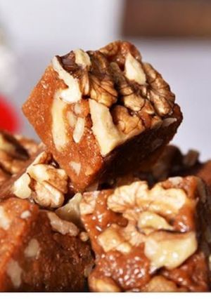 A picture of Walnut burfi.