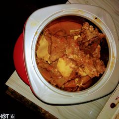 A picture of Cow leg pepper soup.