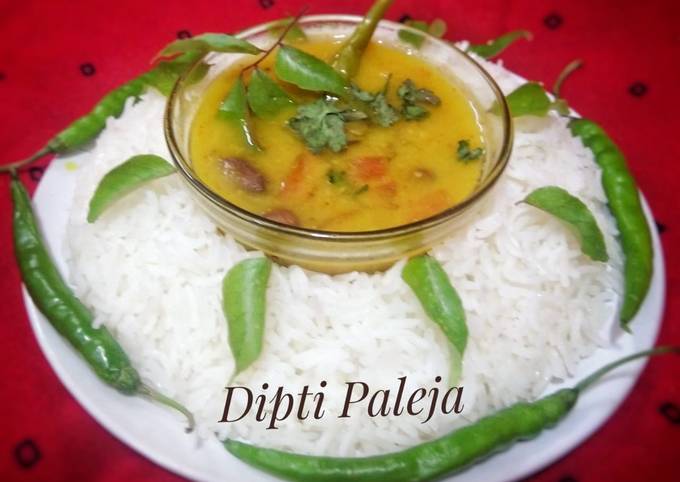 Gujarati Dal With Steamed Rice