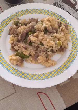 Una foto de Risotto de espárragos trigueros y setas