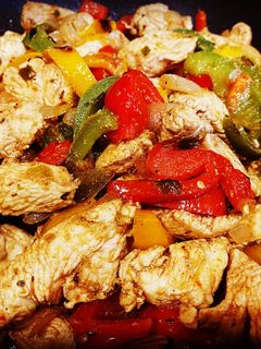 A picture of Chicken Fajitas.