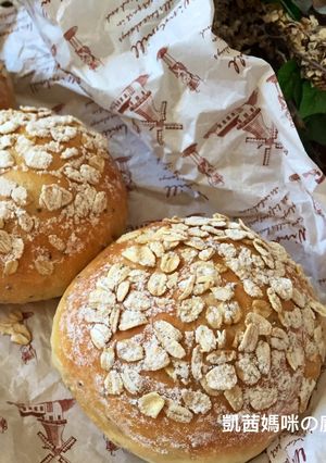 A picture of Easy Yogurt Chia Seed Bread.
