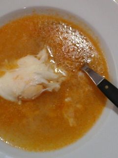 Savanyú tojásleves, kolbász főzőléből, gluténmentesen recept fotója