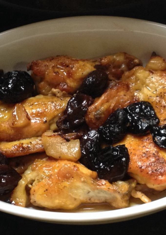 Una foto de Contra muslos deshuesados de pollo de corral al horno
