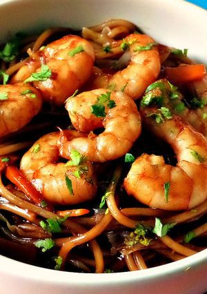 Una foto de Espaguetis con Limón y Camarones