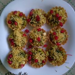 A picture of Green beans (chauli) chaat baskets.