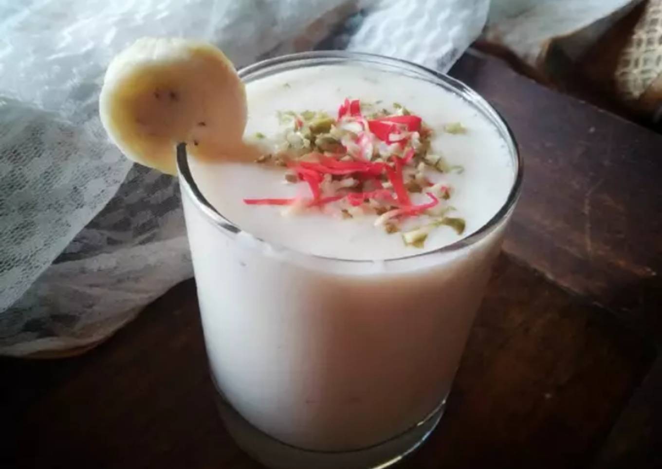 Banana lassi
