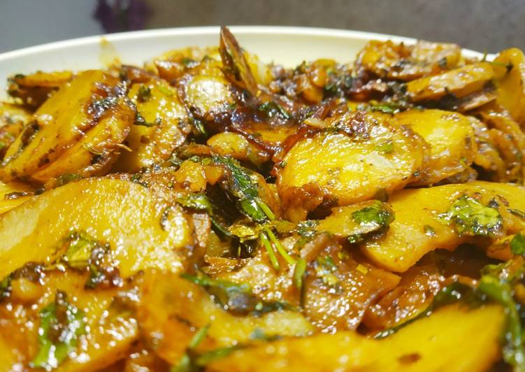 Recipe of Speedy Schezwan Potatoes