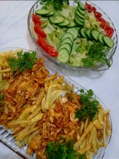 عکسی از دستور خوراک مرغ و سیب زمینی 🍟🍗