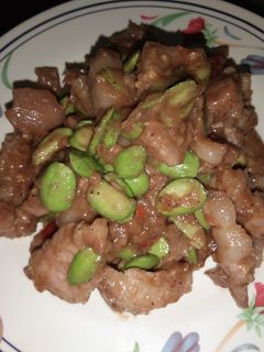 รูปของ หมูสามชั้นผัดกะปิสะตอ