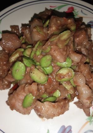 รูปของ หมูสามชั้นผัดกะปิสะตอ