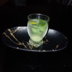 A picture of Lemon cucumber infused Detox Water.