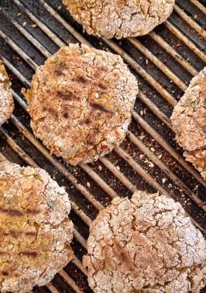 Una foto de Hamburguesas de soja texturada y avena