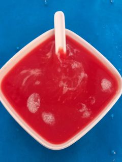 ટામેટા અને બીટ નું સૂપ (Tomato Beetroot Soup Recipe In Gujarati) રેસીપી મુખ્ય ફોટો