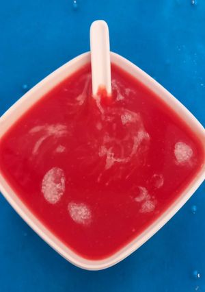ટામેટા અને બીટ નું સૂપ (Tomato Beetroot Soup Recipe In Gujarati) રેસીપી મુખ્ય ફોટો