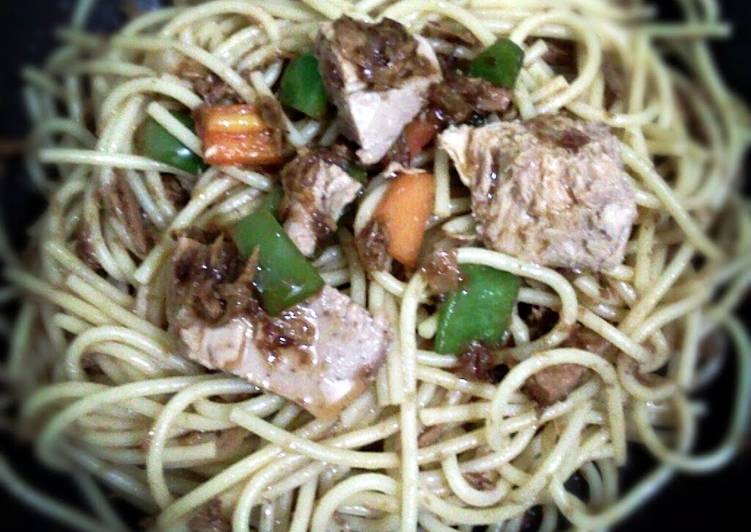 Simple Way to Make Perfect Bagoong Pasta (Shrimp Paste Sauce)