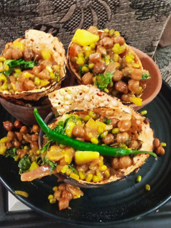 चटपटा चना पापड़ मसाला (chatpata chana papad masala recipe in Hindi) रेसिपी मुख्य फोटो