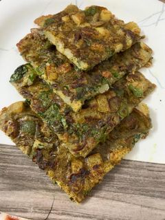 ஸ்பானிஷ் ஆம்லேட் (Spanish omelette recipe in tamil) செய்முறை முக்கிய புகைப்படம்