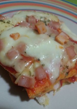 Foto principal de Pastel de pan de molde estilo pizza