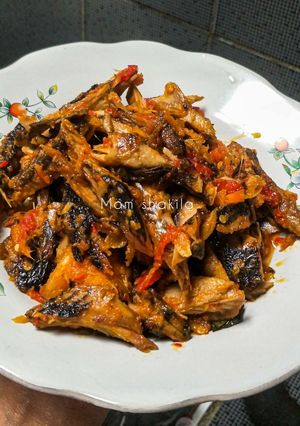 Foto resep Tongkol bumbu merah puedess