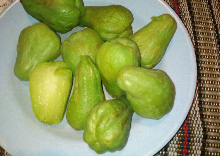 Bahan Menyiapkan Lalapan Labu Siam Rebus, Enak Banget