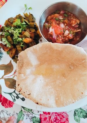 A picture of Lahsuni chilli bhindi.
