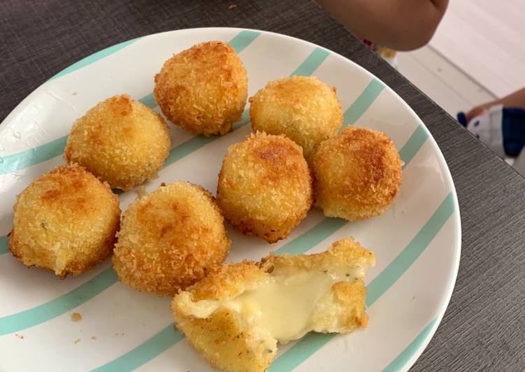 Potato Cheese Balls
