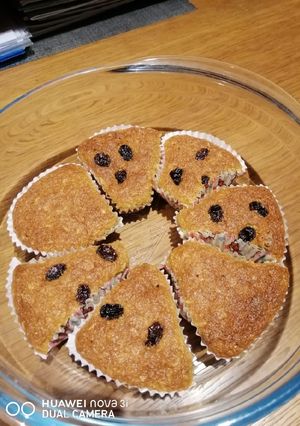A picture of Oatmeal Cupcake.