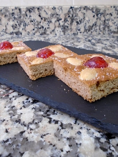 Una foto de Honigkuchen o pastelitos de miel alemanes