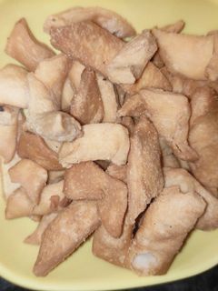 नमक पारे (namak pare recipe in Hindi) रेसिपी मुख्य फोटो