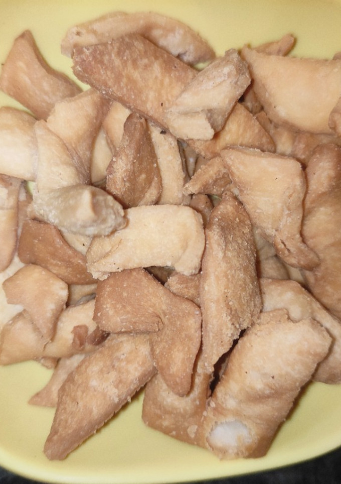 नमक पारे (namak pare recipe in Hindi) रेसिपी मुख्य फोटो