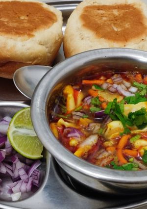 A picture of Moth beans misal pav.