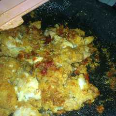 A picture of Ayam geprek simple.