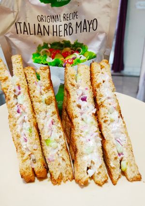 A picture of Grill Pan Sandwich.