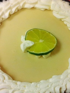 Una foto de Pastel de lima o key lime pie