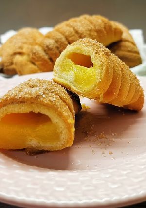 Kovászos vaníliás kifli, glutén és tejmentesen recept fotója
