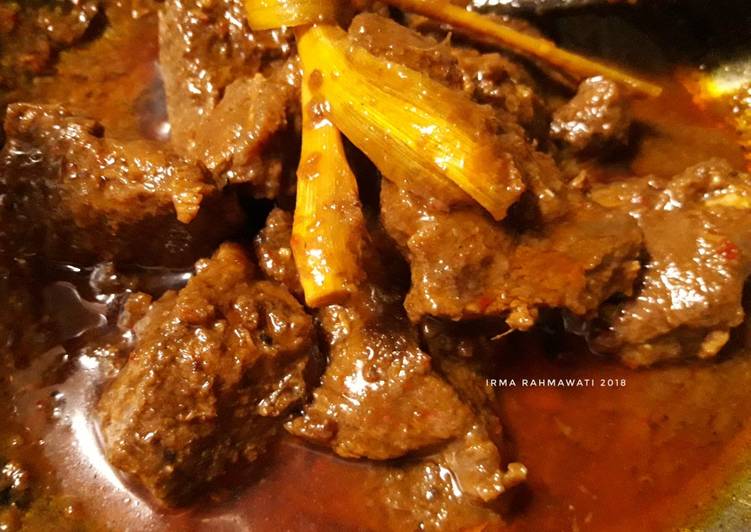 Lapis Daging Sapi