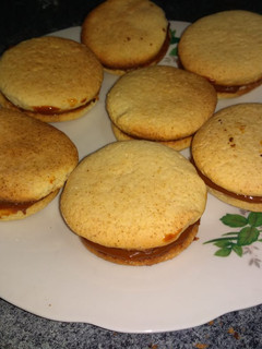 Una foto de Alfajores con maicena