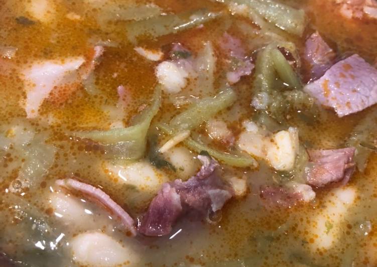 Pote asturiano de berzas